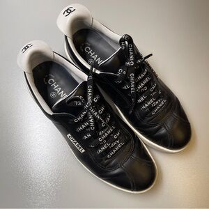 Chanel black leather sneaker logo CC low top sneaker size 39.5